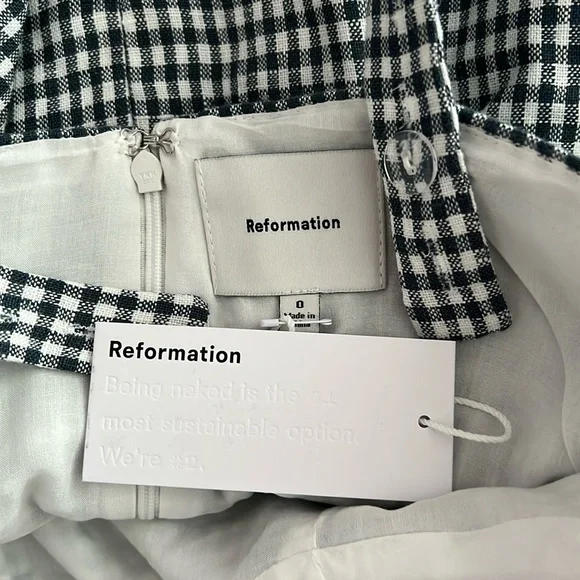 reformation Misty Linen Set - Picture 9 of 9